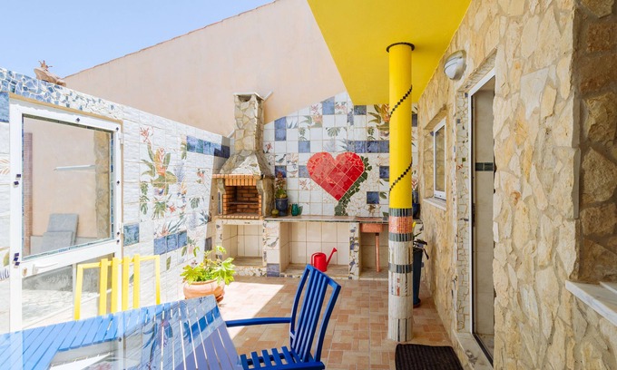 Vila do Bispo Apartamento | Casa colorida, a unique, colorful home for 4 people in Vila do Bispo