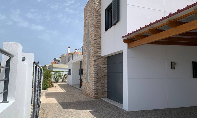 Sagres Casa | Casa com 3 Quartos e Piscina a 5 Minutos da Praia da Mareta