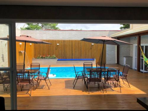 Lagoa Pequena Casa | Casa com 4 quartos com piscina próximo da praia do campeche