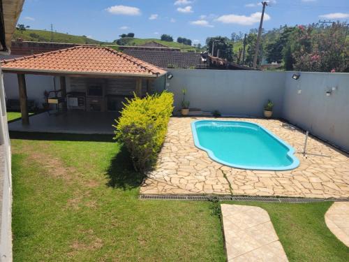 Guaratingueta Casa | Casa com ampla área de lazer há 10 minutos do Santuário de Aparecida