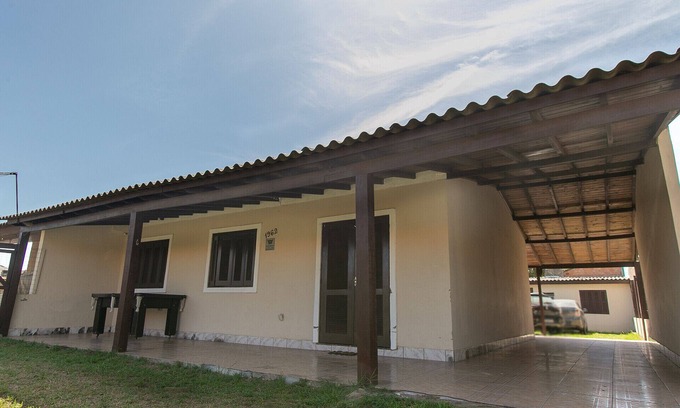 Cidreira Casa | Casa com churrasqueira próx à Praia de Cidreira/RS