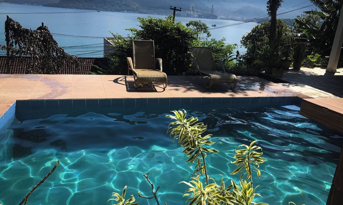 Biscaia Casa | Casa com Linda Vista Para o mar e Acesso ao mar em Angra dos Reis