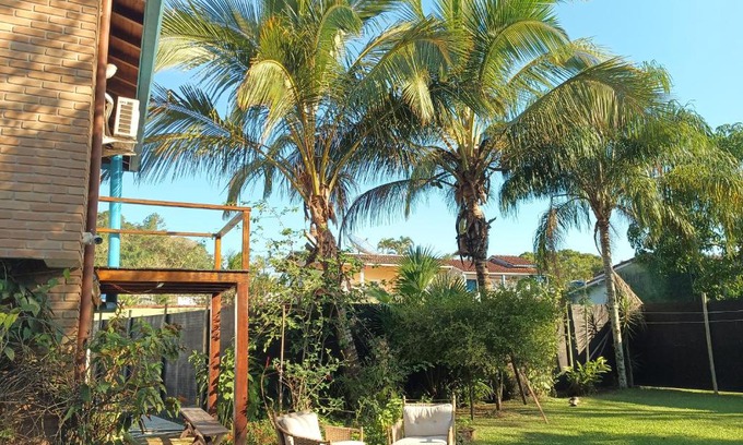 Toninhas Casa | Casa com piscina a 150m da Praia do Lázaro