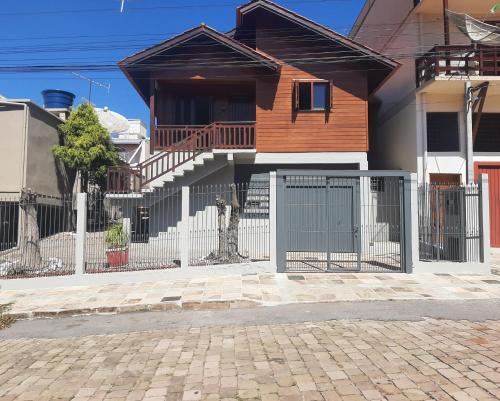 Jardim Gloria Casa | Casa Completa Ótima Localização Vale dos Vinhedos