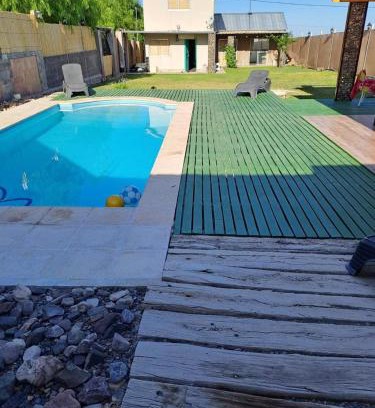 El Challao Casa | Casa con pileta y vista a la montaña