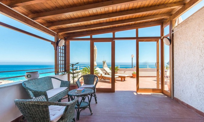 Addaura Apartamento | Casa con terraza con vistas al mar en Addaura por la Italia maravillosa
