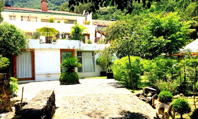 Tepoztlán Casa | Casa con vista la Tepozteco, con acogedores departamentos