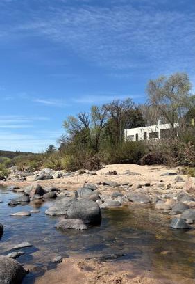 Villa Icho Cruz Casa | Casa con vista y acceso al río