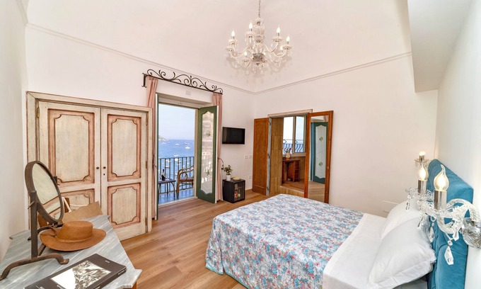 Positano City Centre Casa | House Cosenza Romantic Room Jacuzzi