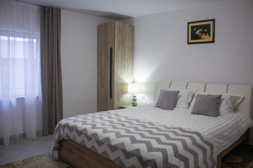 Vale Casa | Casa Cu Vie