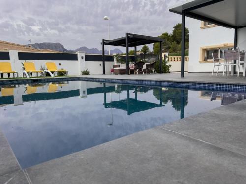 Empedrola Casa | Casa Cuca