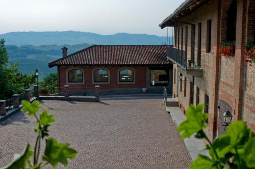 Serralunga d'Alba Apartamento | Casa Cucco