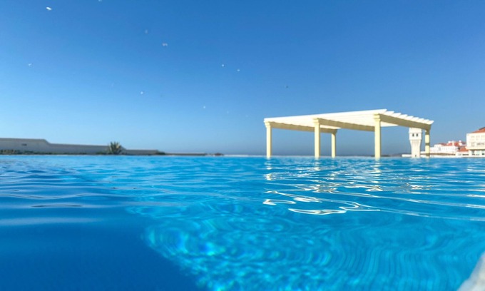 Praia de Santa Cruz Casa | Casa da Azenha Deluxe - W/ Pool Above the Sea