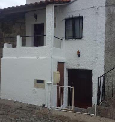 Tabua Apartamento | Casa da Catraia - Remodelação recente nos quartos