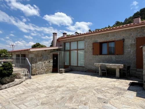 Cova Casa | Casa da Lage - Lareira - Vistas rio - Gerês