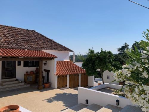 Pedrogao Grande Cama Y Desayuno | Casa Da Oliveira