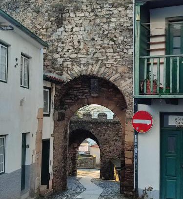 Braganca Casa | Casa da Porta de Santo António