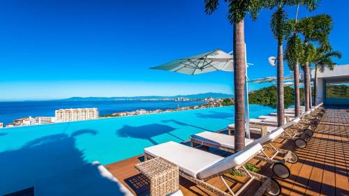 Alta Vista Apartamento | Casa Daniel 6th Fl Lrgst Pool Gym 7m to Beach