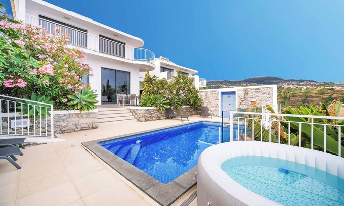 Estrela da Calheta Villa | Casa das Flores - Tres Habitaciones Villa, Capacidad 6