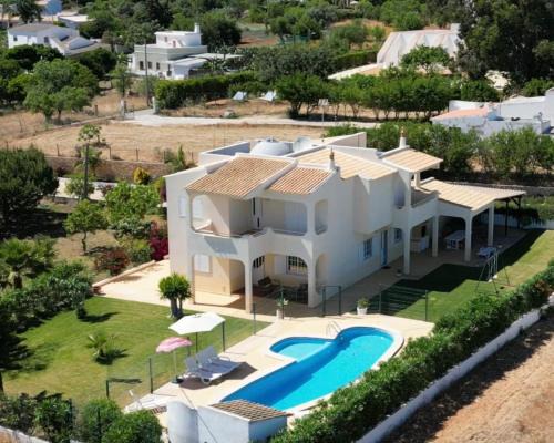 Olhao Villa | Casa das Oliveiras - piscina privada, jardim, perto da praia