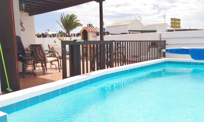 Matagorda Casa | Casa Dasha, piscina privada climatizada con energía solar y climatizada con rieles y puerta de seguridad