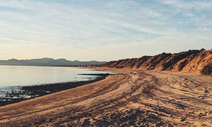 Bahía Kino Cabaña | Casa en el Desierto con acceso privado a la Playa y Vistas Panorámicas a la Isla