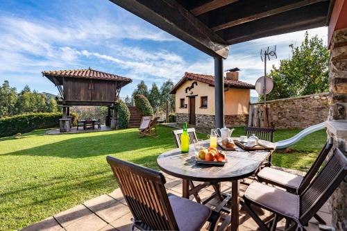 Aronces Casa | Casa De Abajo