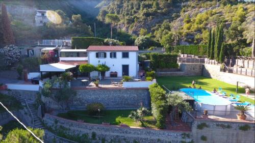 Erchie Casa | Casa De Angelis