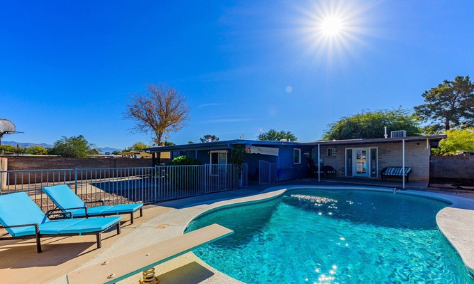 Tucson Casa | Casa De Azul 4 bed 2 bth, Eastern Tucson Arizona, Pool, Private