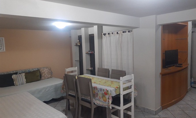 Colina Verde Apartamento | Casa de hóspedes em ótimo bairro.