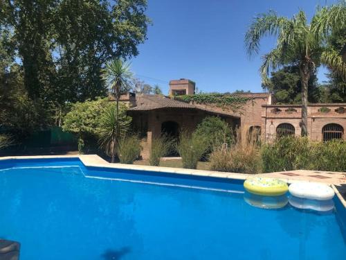 Villa Allende Casa | Casa de campo! P/ 12 personas con pileta y quincho.
