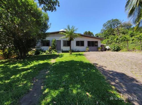 Encantado Casa | Casa de campo, Piscina e Cristo