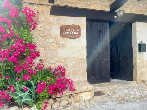 Vallejo de Sotoscueva Casa | Casa de pueblo con encanto en Ojo Guareña, Pet friendly