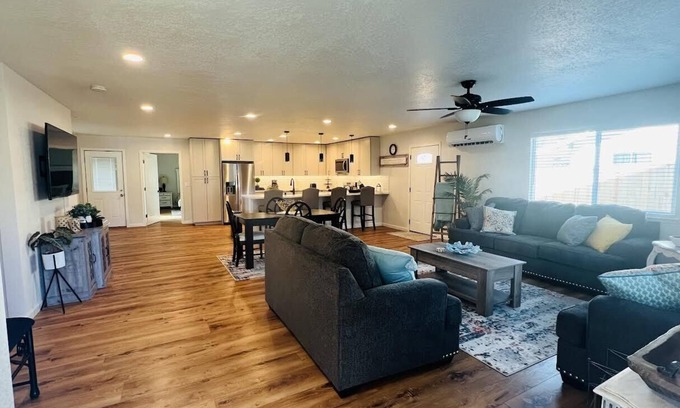 Kelseyville Casa | Casa de Live Oak in downtown Kelseyville