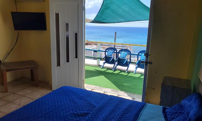 Aguadilla Pueblo Apartamento | Casa de Playa A-2