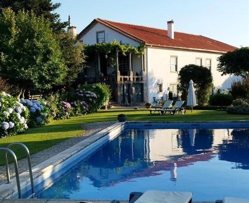 Seia Cama Y Desayuno | Casa de Santa Ana da Beira