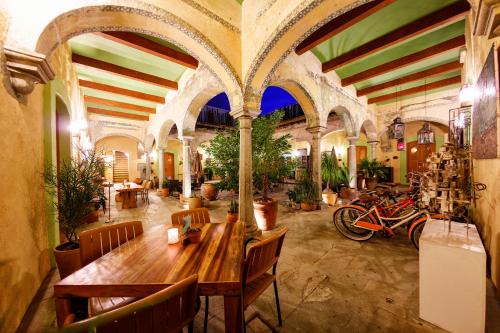 Centro Hotel | Casa De Sierra Azul