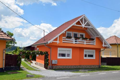 Sovata Casa | Casa de vacanță Orsi