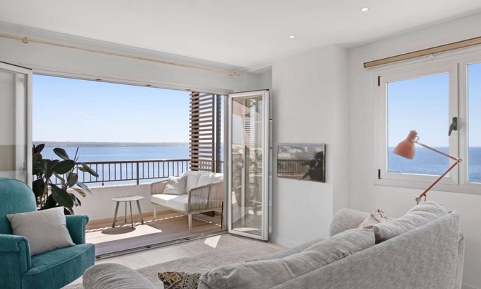 Can Pastilla Apartamento | Casa del Escultor, wifi, parking, en primera línea