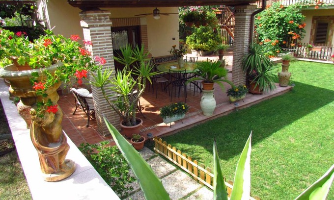 Genazzano Cama Y Desayuno | Casa del Girasole