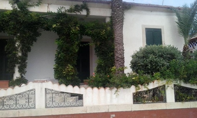 Marina di Ragusa Casa | Casa del Glicine