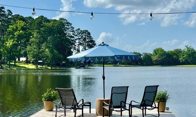 Tyler Casa | Casa del Lago at Sandy Point ~ Charming 3 bedroom house with amazing lake views
