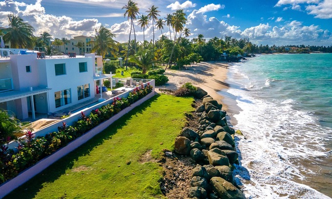 Las Carreras Villa | Casa Del Mar - Beach Front with Endless Views