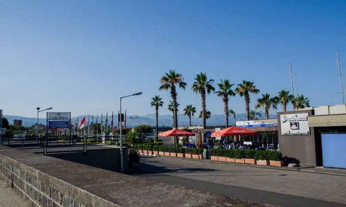 Riposto Casa | casa del porto turistico dell etna
