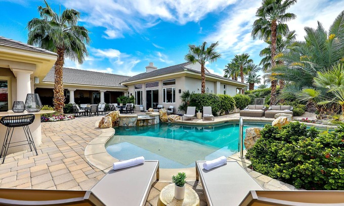 La Quinta Casa | Casa del Sol - Un retiro moderno del desierto del oeste de PGA