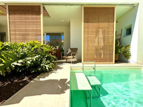 Marina di Ragusa Casa | Casa di design con mini-pool