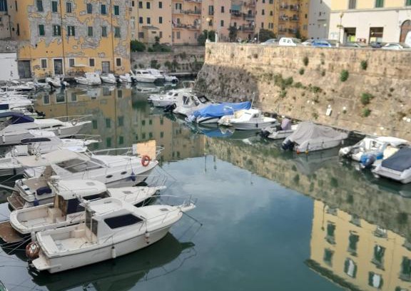 Livorno Casa | Casa di federica camera con bagno privato esterno