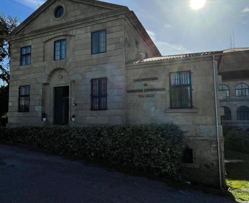 Santiago de Compostela Casa | Casa Diocesana VIA LUCIS
