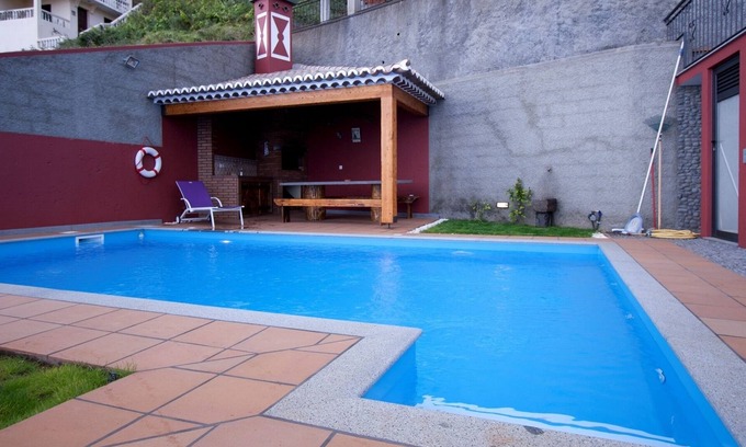 Arco da Calheta Cabaña | Barco de casa, casa rústica con piscina climatizada con vista al mar