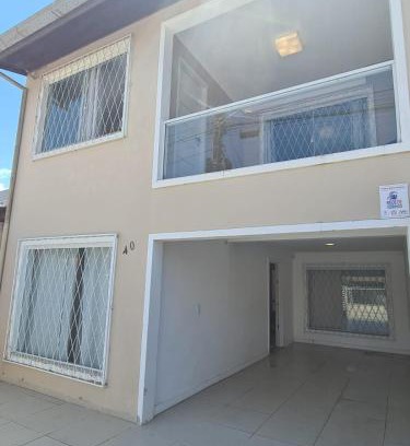 Picarras Casa | Casa duplex, 400m da praia e 13min do Beto Carrero